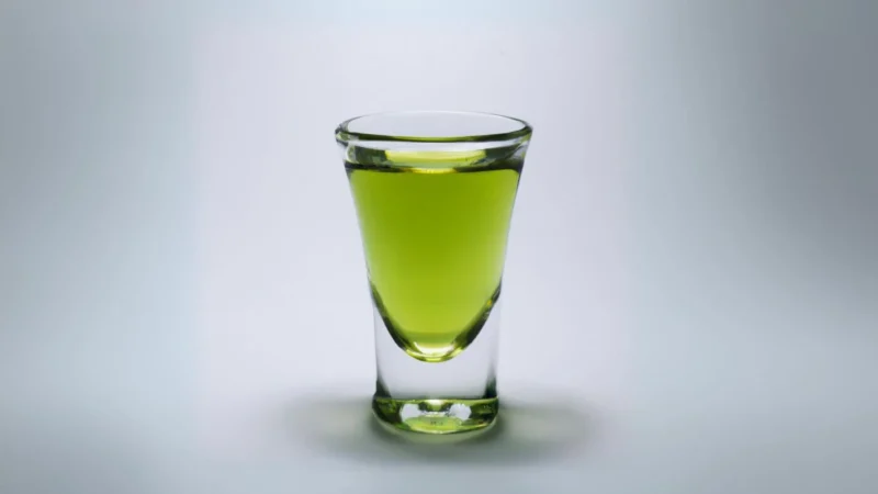 Green Tea Shot with whiskey, schnapps, and soda